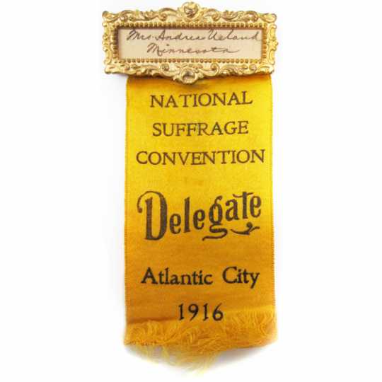 Photograph of Clara Ueland's 1916 National Suffrage Convention badge