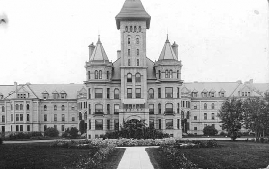 Main Building, Fergus Falls, Fergus Falls State Hospital