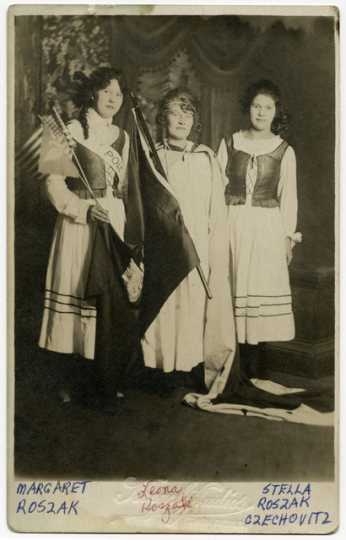 Leona Roszak, Margaret Roszak, and Stella Roszak Czechowicz