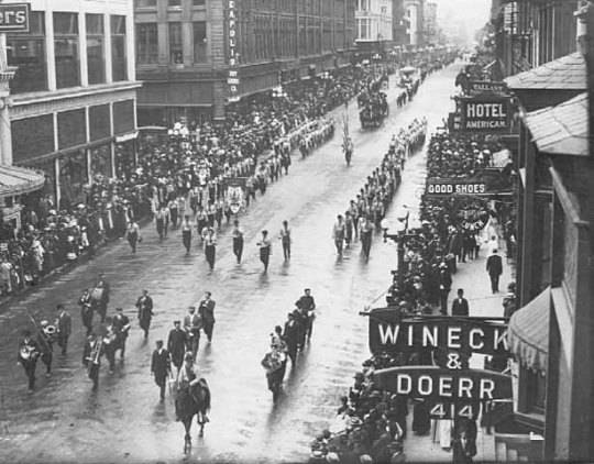 Labor Day Parade, Nicollet Avenue, Minneapolis, 1909.