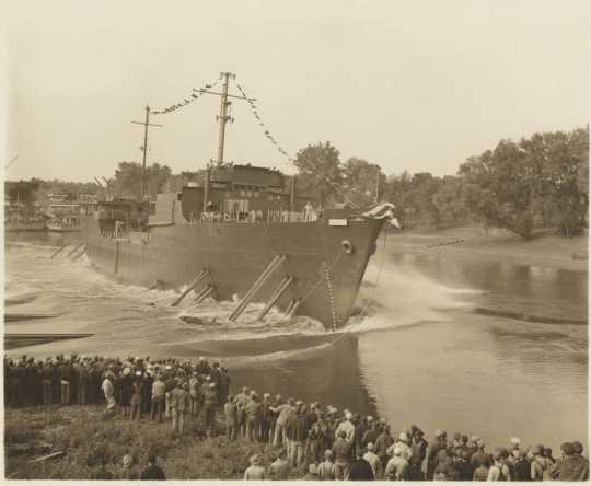 Black and white photograph of the launching of the Genesee at Port Cargill, Savage, September 4, 1943.