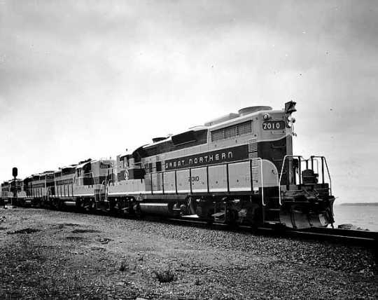 Black and white photograph of Great Northern Railway diesel locomotives #2010, 2005, and 2012. Photograph by Charles R. Pearson Photography, ca. 1935–1945.