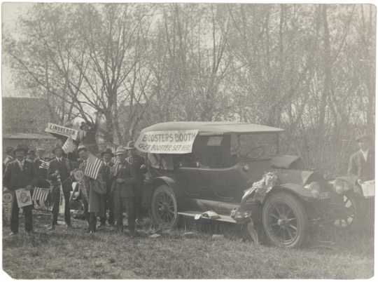 Black and white photograph of League boosters in Clarkfield, 1918.