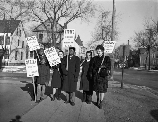 Minneapolis teachers on strike, 1940s