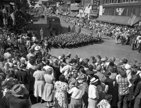 Black and white photograph of Gateway Days in Worthington, Minnesota and a turkey parade, 1952. Photograph by Minneapolis Star and Tribune Company.