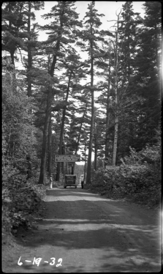 A car on the Gunflint Trail road. Photograph by Monroe P. Killy, June 19, 1932.