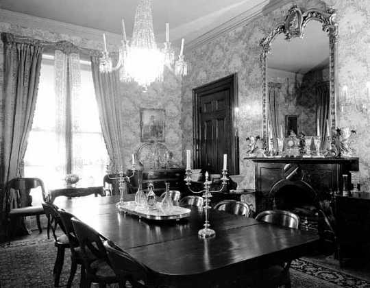 LeDuc Historic Estate dining room