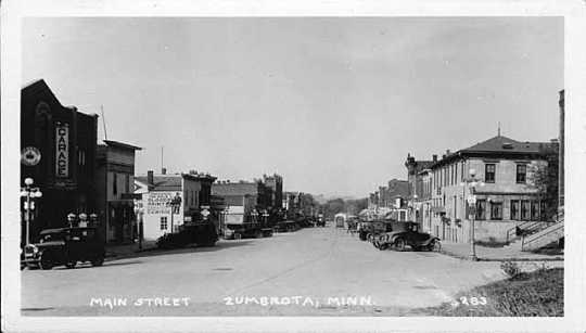 Black and white photograph of Zumbrota's Main Street, c.1925.