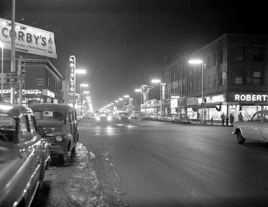 Black and white photograph of the intersection of Chicago Avenue and Lake Street, Minneapolis, 1956.