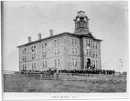 Black and white photograph of Old Main, the first building at Gustavus Adolphus College, St. Peter, 1877.