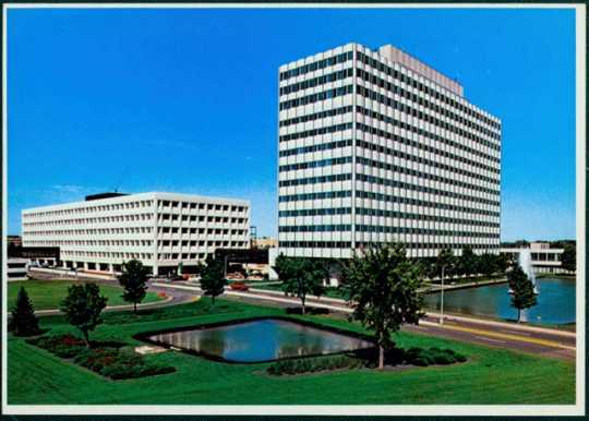 3M headquarters in Maplewood, ca. 1960. Early in the 1960s, 3M moved their headquarters from St. Paul to nearby Maplewood, where they remain today.