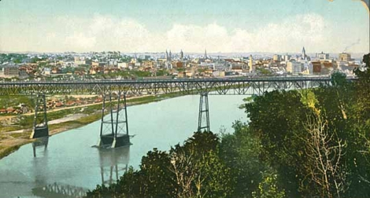 Tinted color postcard of High bridge c.1905.