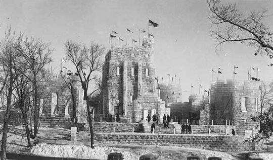 Black and white photograph of the 1940 Winter Carnival Ice Palace at Como Park.