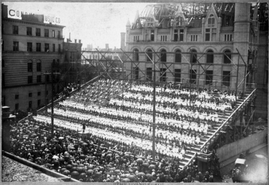 Living flag at GAR National Encampment