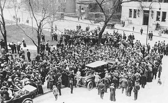 Women suffrage meeting at Rice Park in St. Paul
