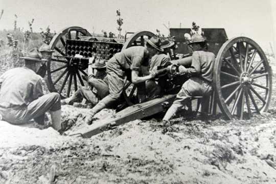 First Minnesota Field Artillery gun crew