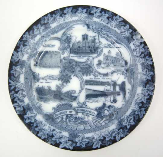 Minneapolis souvenir plate with a picture of the "Pro-Cathedral" (Basilica)