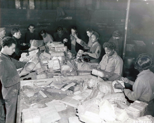 Members of the 6888th Battalion sorting mail in Paris
