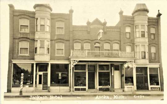 Postcard of the front of the Jackson Hotel, ca. 1939. The postcard was sent to relatives by Inez Foley, who worked at the hotel for a time. Used with the permission of the Anoka County Historical Society.