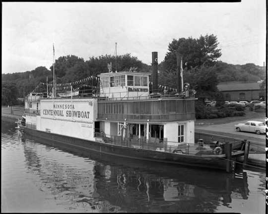 Minnesota Centennial Showboat at Stillwater levee
