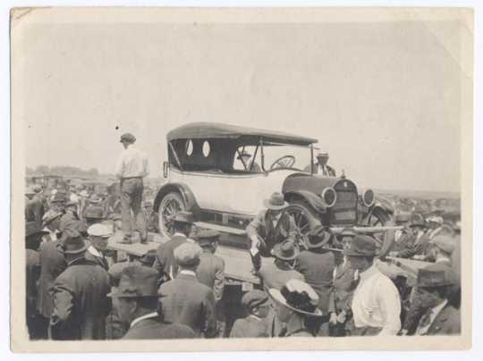 Pan Motor Company barbeque, St. Cloud, July 4, 1917