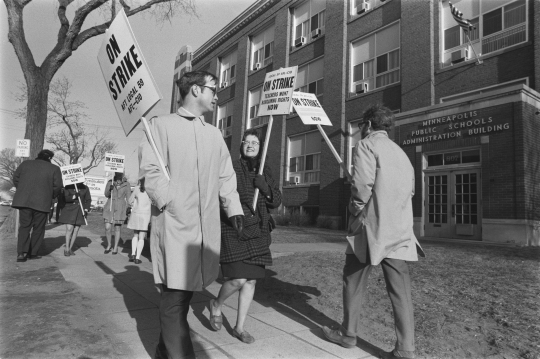 Minneapolis teachers on strike, 1970