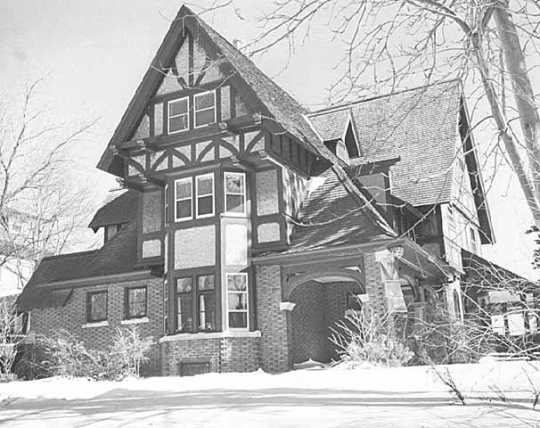 Residence of Duluth architect Issac Vernon Hill at 2220 East Superior Street, Duluth.