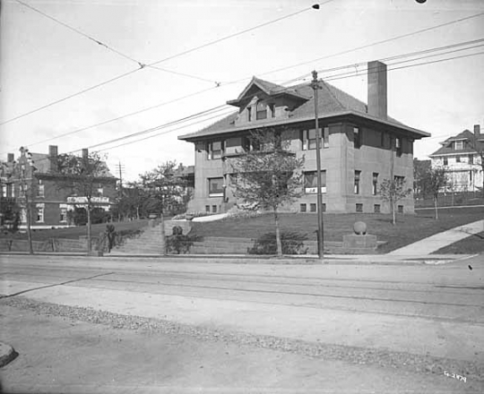 George H. Crosby home, Duluth.