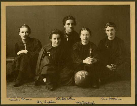 Photograph of Macalester Women's baseketball team, 1899