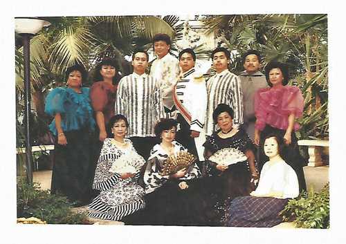 The cast of Ngalan Mo’y Pilipino (Your Name is Filipino), an original musical play presenting the forces and points of view that shaped Philippine history. Photograph by Ernesto Venegas and Luis Siojo, 1989. Used with the permission of Ernesto Venegas and Luis Siojo.