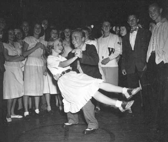 Dance contest, Minneapolis Aquatennial, 1947