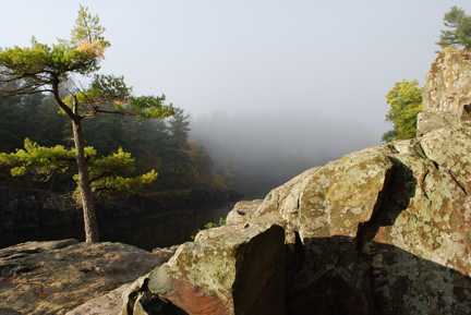 Color image of a rocky outlook at Interstate State Park, 2014. Photograph by Minnesota Department of Natural Resources Staff.