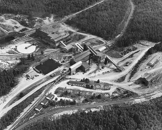 aerial photograph of Mesabi Iron Company plant