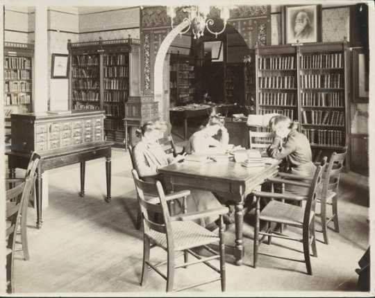 Students in library, Mankato Normal School