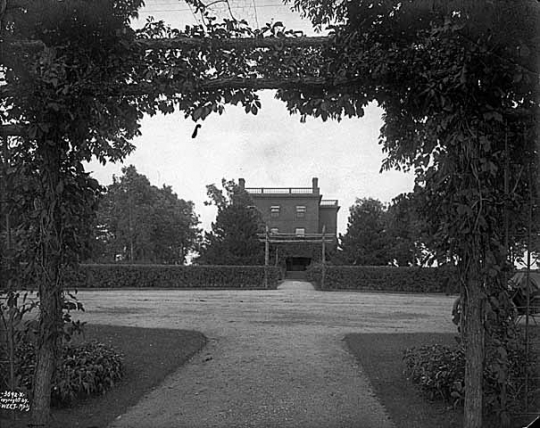 Thomas Lowry's country estate, Monticello