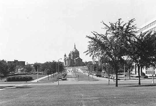 John Ireland Boulevard, St. Paul