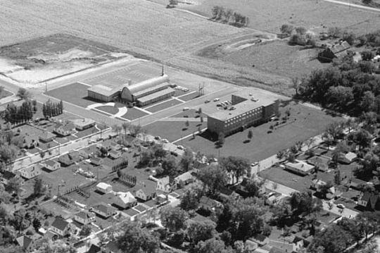 Bird’s-eye view of Willmar State Hospital, 1962