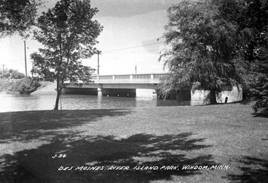 The Des Moines River at Windom