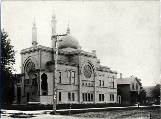 Black and white photograph of Temple Israel, Minneapolis, 1890.